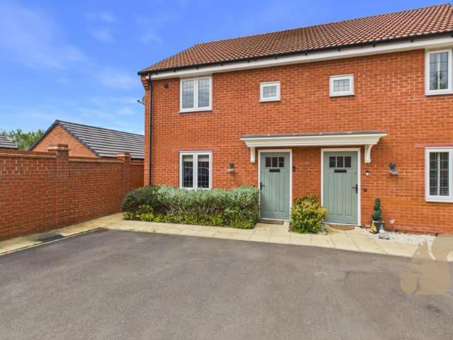 House for sale in Chelmondiston, Suffolk