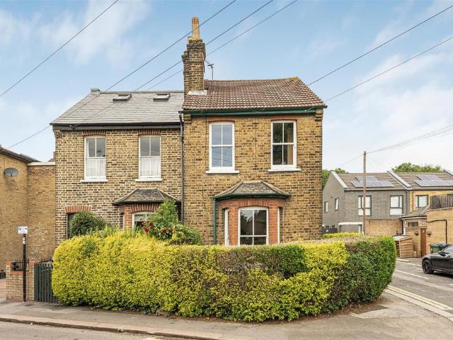 House for sale in Leyton, Greater London