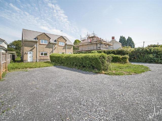 House for sale in Dunvant, Wales