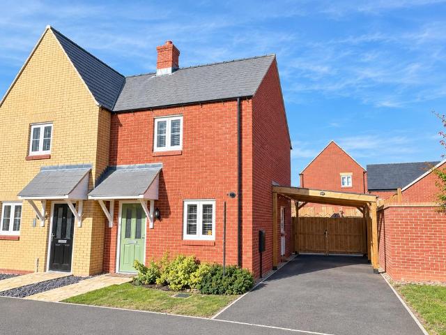House for sale in Towcester, West Northamptonshire
