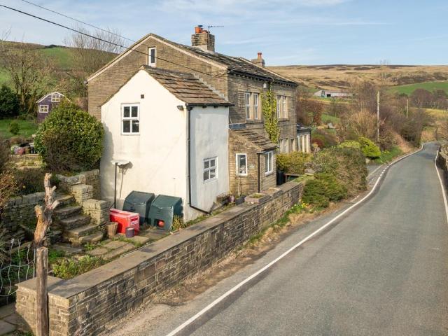 House for sale in Hebden Royd, Mytholmroyd