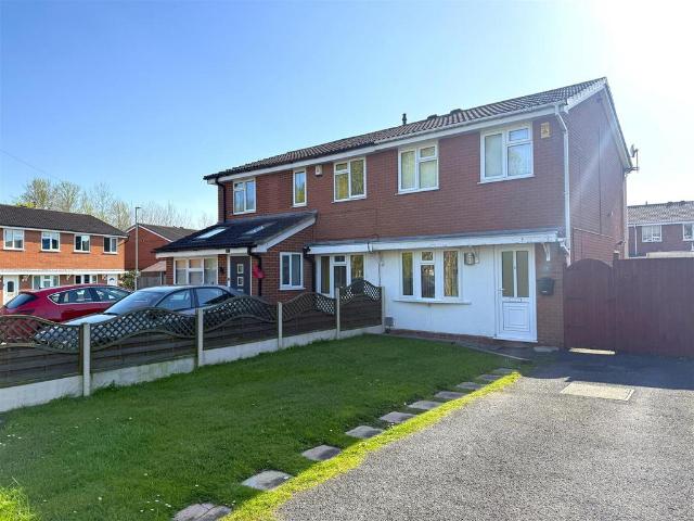House for sale in Beamhurst, Staffordshire