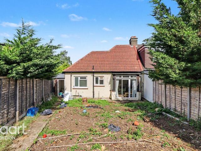 House for sale in London Borough of Croydon, Greater London