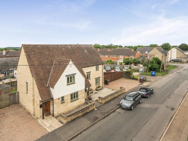 House for sale in Evershot, Oxfordshire