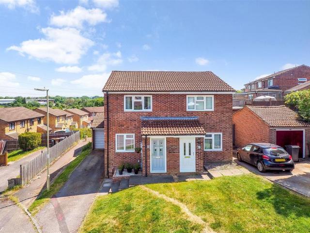 House for sale in Saxon Fields, Barton Stacey