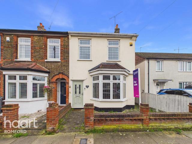 House for sale in Collier Row, Greater London