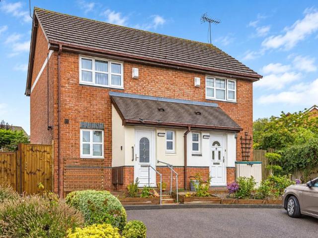 House for sale in Shenley, Hertsmere
