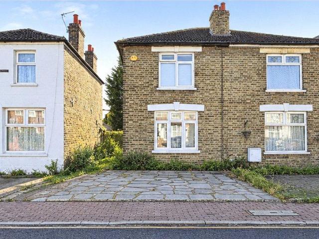 House for sale in London Borough of Bexley, Greater London