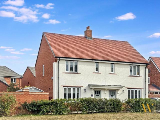 House for sale in Crowmarsh Gifford, South Oxfordshire