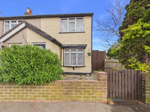 House for sale in Lower Halliford, Surrey
