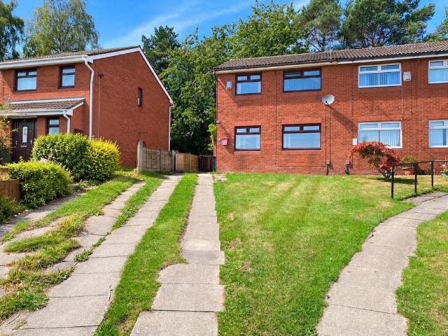 House for sale in Springhead, Oldham