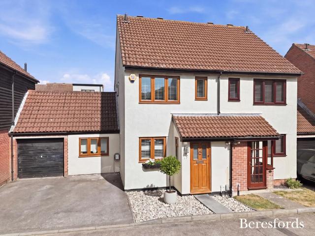 House for sale in Ongar, Epping