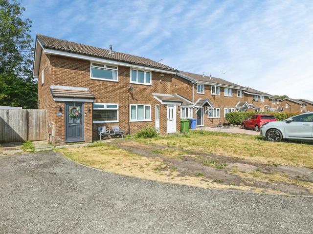 House for sale in Burtonwood and Westbrook, Warrington
