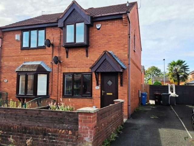 House for sale in Newton Heath, Manchester