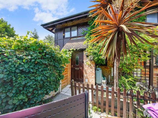 House for sale in Isle Of Dogs, Greater London