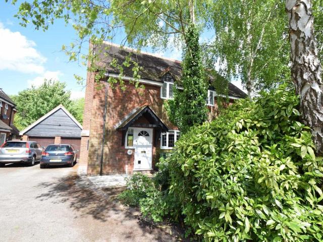 House for sale in Lewknor, South Oxfordshire