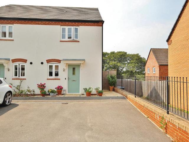 House for sale in North Leigh, Black Bourton