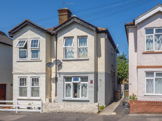 House for sale in Greater London