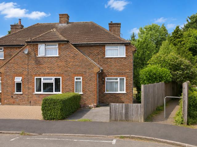 House for sale in Five Acres, Hertfordshire
