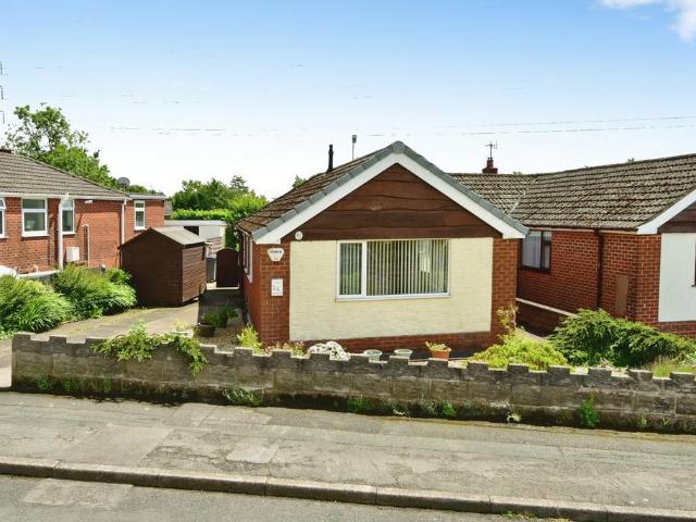 House for sale in Packmoor, Stoke-on-Trent