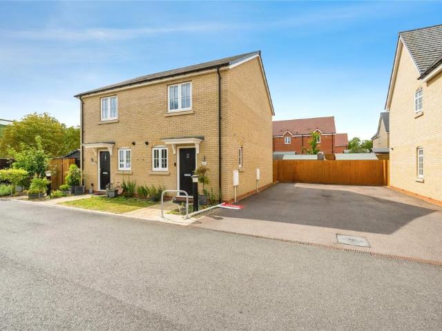 House for sale in Bedford