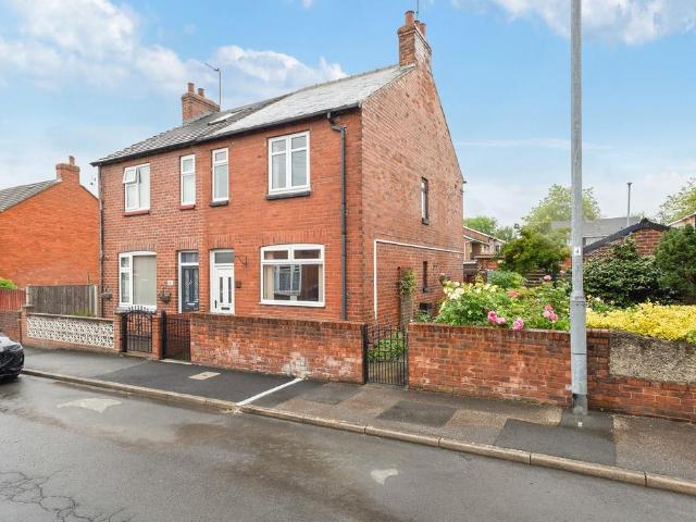 House for sale in Glasshoughton, Castleford