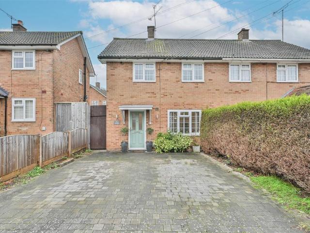 House for sale in Hutton Mount, Navestock Side