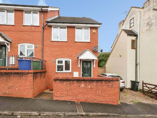 House for sale in Mount Pleasant, Quarry Bank