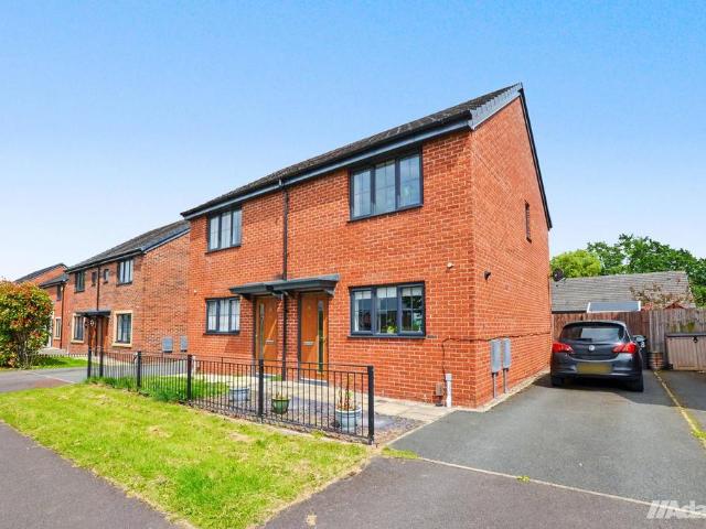 House for sale in Castlefields, Halton