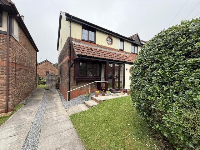 House for sale in Pemberton, Dafen