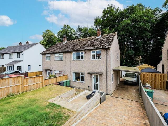 House for sale in Shaw Lane, Guiseley