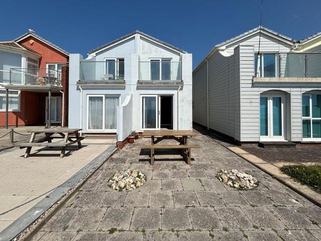 House for sale in Tywyn, Wales