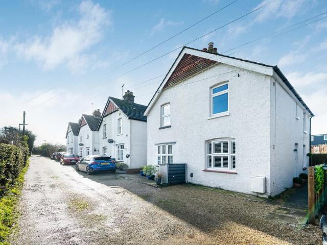 House for sale in Hillview, Surrey