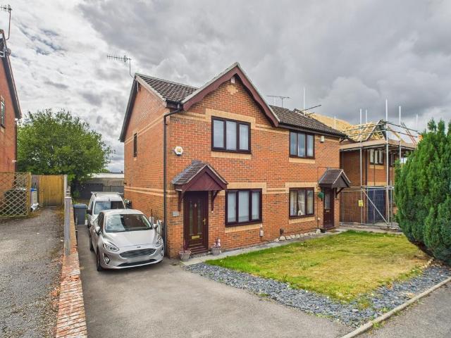 House for sale in Norton-Le-Moors, Ball Green