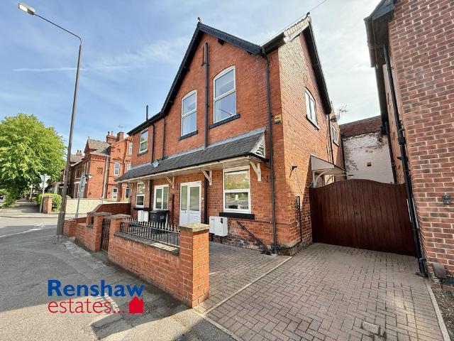 House for sale in Larklands, Caldermill