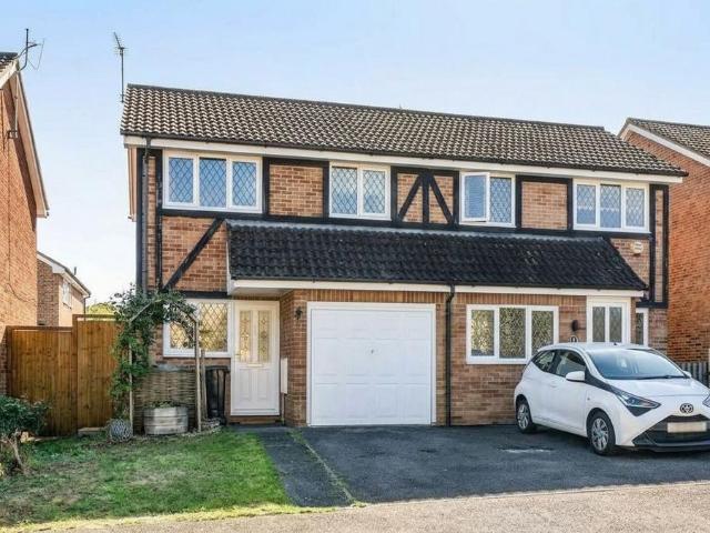 House for sale in Temple Park, Binfield