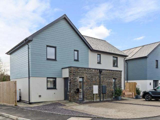House for sale in Begelly, Wales