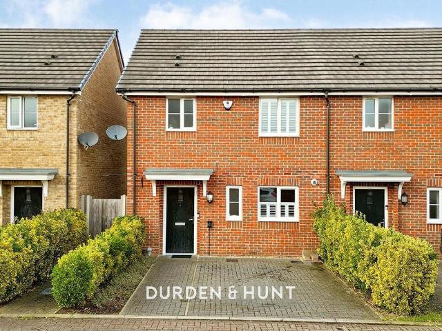 House for sale in Chigwell, Epping