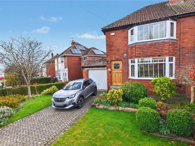 House for sale in Gildersome, West Yorkshire
