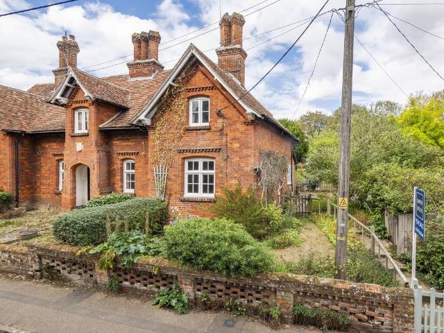 House for sale in Chelmondiston, Suffolk
