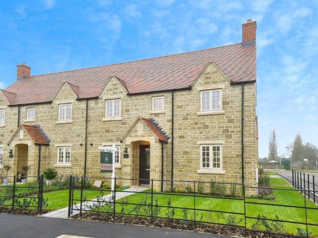 House for sale in Fossebridge, Gloucestershire