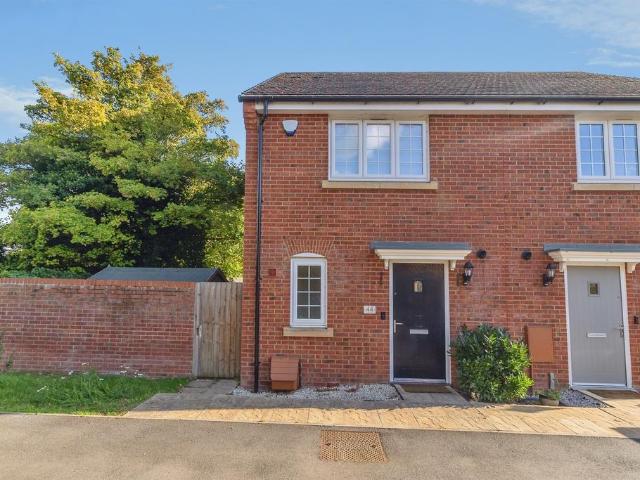 House for sale in Woodside Estate, Houghton Regis