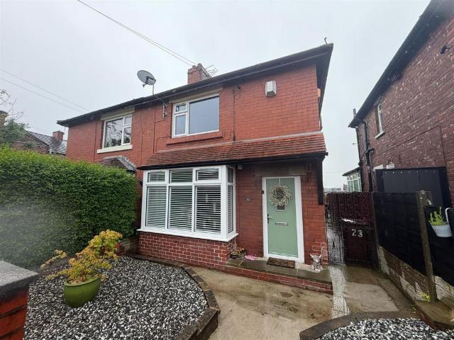 House for sale in Hurst Cross, Greenheys