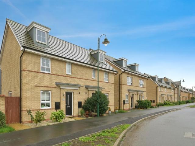 House for sale in Hampton Gardens, Peterborough