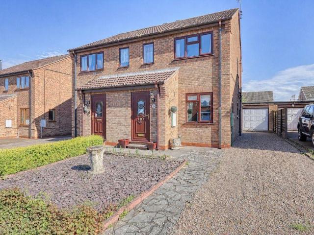 House for sale in Broughton, North Lincolnshire