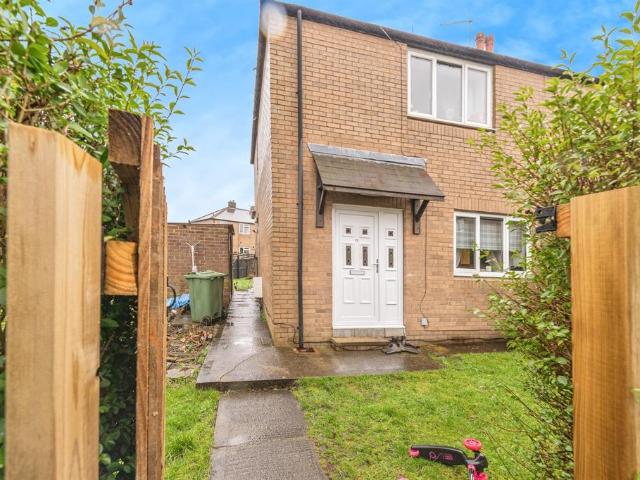 House for sale in Huddersfield, Isle Of Man