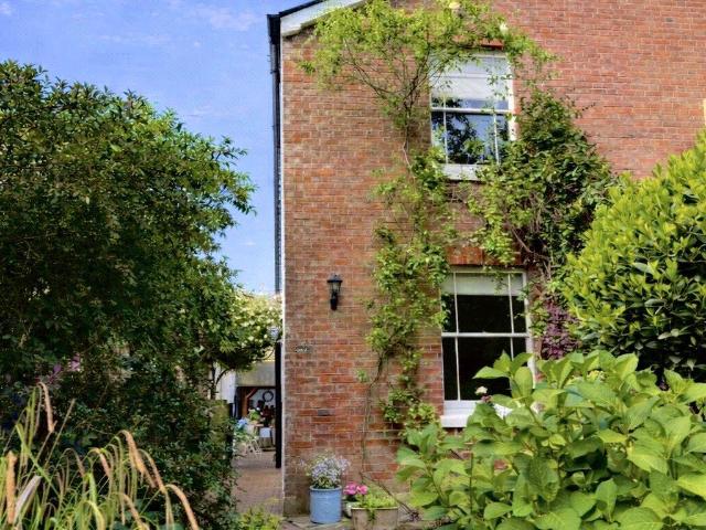 House for sale in Sandown Park, Kent