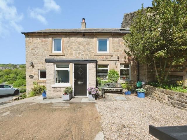 House for sale in Froggatt, East Midlands
