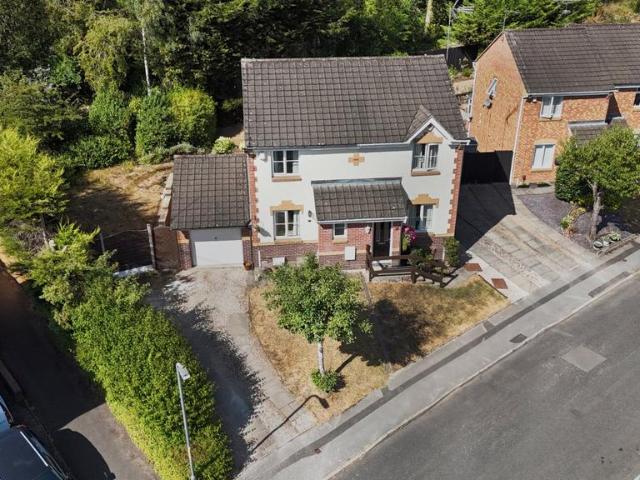 House for sale in Headless Cross, Redditch
