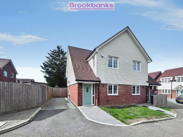 House for sale in West Kingsdown, Sevenoaks
